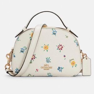 NWT COACH C4252 Serena Satchel Wild Meadow Print